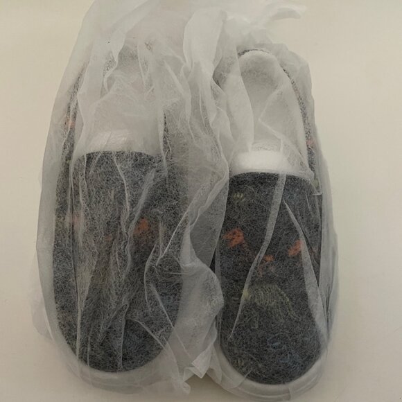 Dinosaur Fossil Slip-On Sneakers - Picture 2 of 14